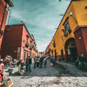 Grutas de Cacahuamilpa y Taxco